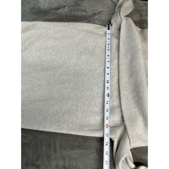 Lord & Taylorβ100% Cashmere Off Shoulder Sweater Gray XS Soft Cozy Elegant - Picture 7 of 10